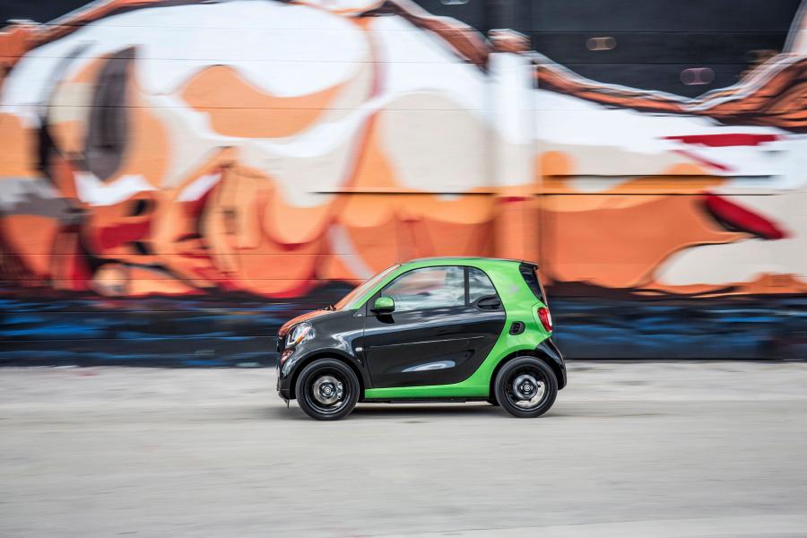  Smart ForTwo Prime Coupe Electric Drive 2016 года  (NA) (фото 8 из 30)